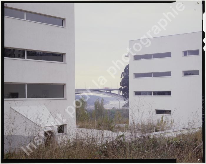 [VIDE]